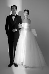 -至臻微拉婚纱摄影