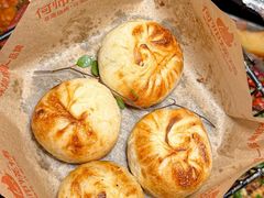 -何师烧烤·香辣蟹·川菜·30年老品牌(太古里旗舰店)