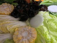 -尚尚仙·酸汤猪手·猪肚鸡火锅(华联万柳购物中心店)