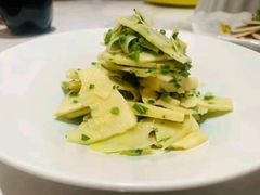 雪菜炒春笋-泓历皇朝酒店(东亭店)