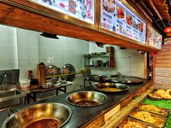 自助取餐区-靠山屯东北农家菜(八龙桥雅苑店)