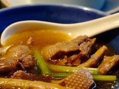 笋干老鸭煲-菲乐餐厅(三十年经营·湖滨路店)