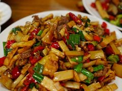 -牛八宝桂林米粉(八里庄店)