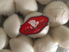 -白玉兰食品甜凤店(合生汇店)