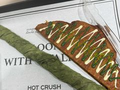 -HOT CRUSH趁热集合·现烤面包(上海环球港店)