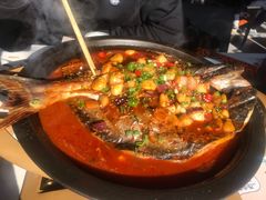 -鸣记脆皮烤鱼·海鲜烤鱼(三八广场店)
