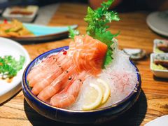 -萤初高端日料王(曲江银泰店)
