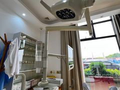 -赫尔森口腔·牙齿种植修复