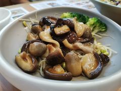 炒杂菇-新世界餐厅(万达店)