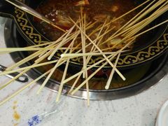 牛油红汤锅-五味缘小郡肝串串火锅(泛悦城市奥特莱斯店)