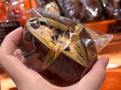 -天井·丑面包搭咖啡
