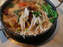 牛排酱汤火锅-七八冷面·延边朝鲜族美食(圣熙八号店)