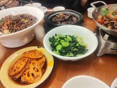 -堂瓦里·33年传统赣菜(第一街区店)