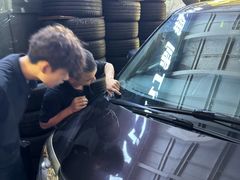 -鲨鱼皮汽车凹陷玻璃修复(静安店)
