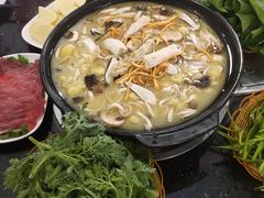 -草墩罗非鱼庄•野生菌•腊排骨(七星街上段店)