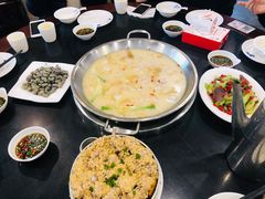 -老来福·非遗酸汤兔(凯旋路店)