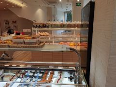 面包甜点陈列柜-85度C(青岛燕儿岛店)