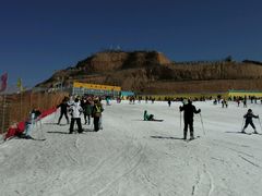 android_upload_pic-采薇庄园四季滑雪场