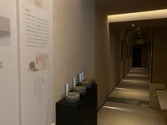 -灸春堂·艾灸·痛症·整脊连锁(之江银泰店)