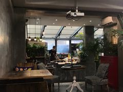 大堂-HIGH FIVE哈福手工汉堡(桂林路店)