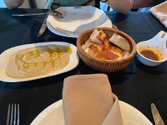 -Efes Turkish & Mediterranean Cuisine 艾菲斯餐厅(陆家嘴店)