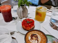 -潮一不贰·法式甜品·生日蛋糕·西式简餐(外滩店)