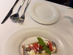 -LESCEDARS  Bistro香柏树(外滩店)
