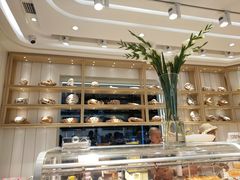 面包甜点陈列柜-好利来(槐中店)