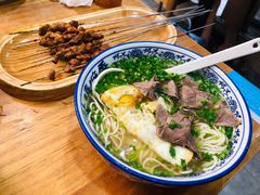 -嘻小北·兰州清汤牛肉面(太平洋森活天地店)