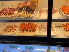 -哈尔滨小酒馆·鲜肉现穿自助烧烤(康新花园店)