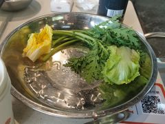 蔬菜拼盘-憨铁匠老火锅(龙岗万科里店)