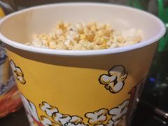 -蓝尊量贩(黄河路店)