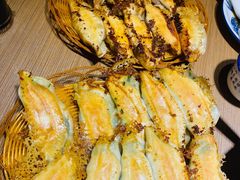 -阿洪锅贴王(小吃城店)