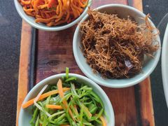 沙松野蔬三拼-丽江金茂凯悦臻选酒店-滇香馆