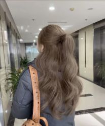 -十六番发型师事务所