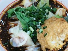 -叶伟胡辣壳面(两路口店)
