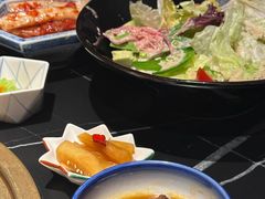 -山川小町·极番烧肉(新地假日广场店)