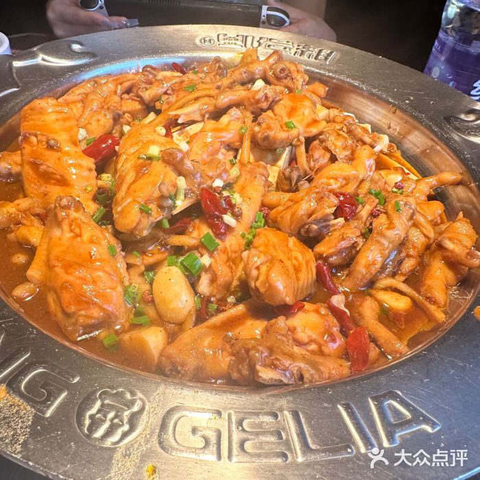 胖哥俩肉蟹煲(学林街店)鸡翅煲图片