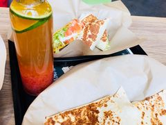 鸡肉爱芝士烤饼-Taco Bell 塔可贝尔(东方明珠店)
