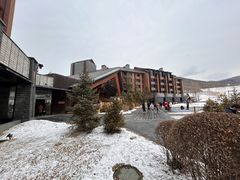 -中旅松花湖滑雪场