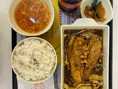 -鲲少爷烤鱼饭.螺蛳粉·清真(爱琴海店)