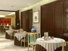 -广州中心皇冠假日酒店·百粤楼