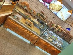 面包甜点陈列柜-周记传统糕点PASTRY(蜀汉路店)