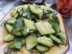 -黄利砖万峰林布依特色酸笋牛肉馆