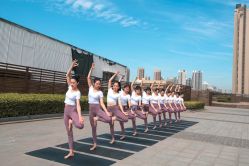 点击看大图 -OM瑜伽教练培训学院