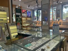 -光明眼镜·蔡司授权(徐泾店)