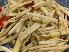 白水芹炒豆腐丝-小实惠嘉(威海路店)