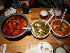 -渝是乎酸菜鱼(龙旗购物中心店)