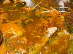 老凯俚酸汤鱼-野山舂·贵州现舂酸汤火锅(鸿通城店)