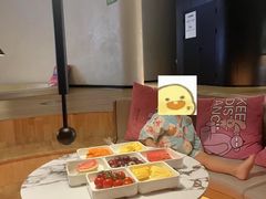 -涨巢·潮玩水疗局